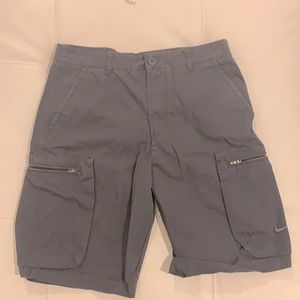 Nike Cargo Shorts size medium 32-34 waist
